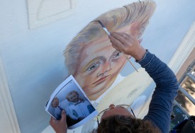 Restoration of a painting by Dolf Henkes in an ornament frame by Advertising Studio Leo Mineur. Photo: Joop Reijngoud