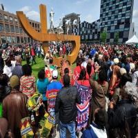 Alex Da Silva, Slavery Monument, 2013 - photo Max Dereta